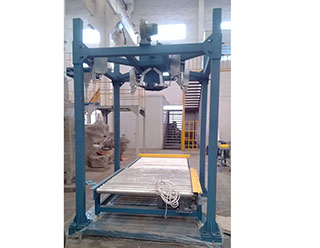 上海清浥環?？萍加邢薰?干化污泥專用大袋包裝機